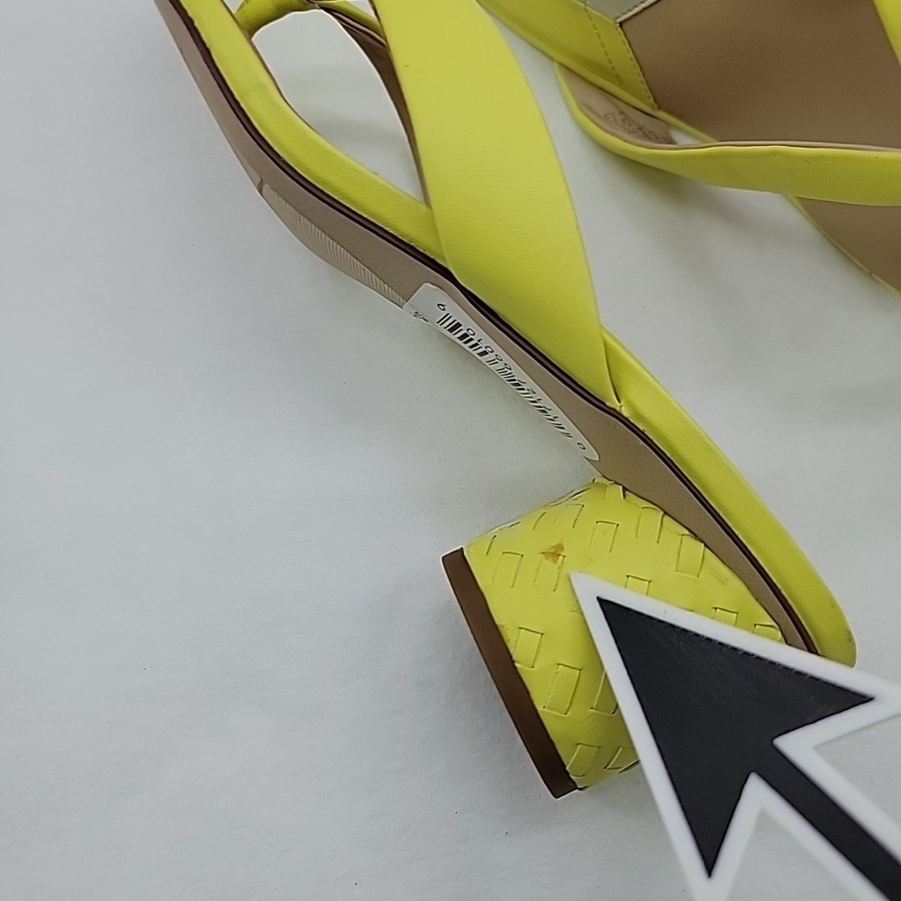 FRANCO SARTO Women's Moah Bright Yellow Thong Kitten Block Heels Woven Sz 8.5M - Picture 10 of 10